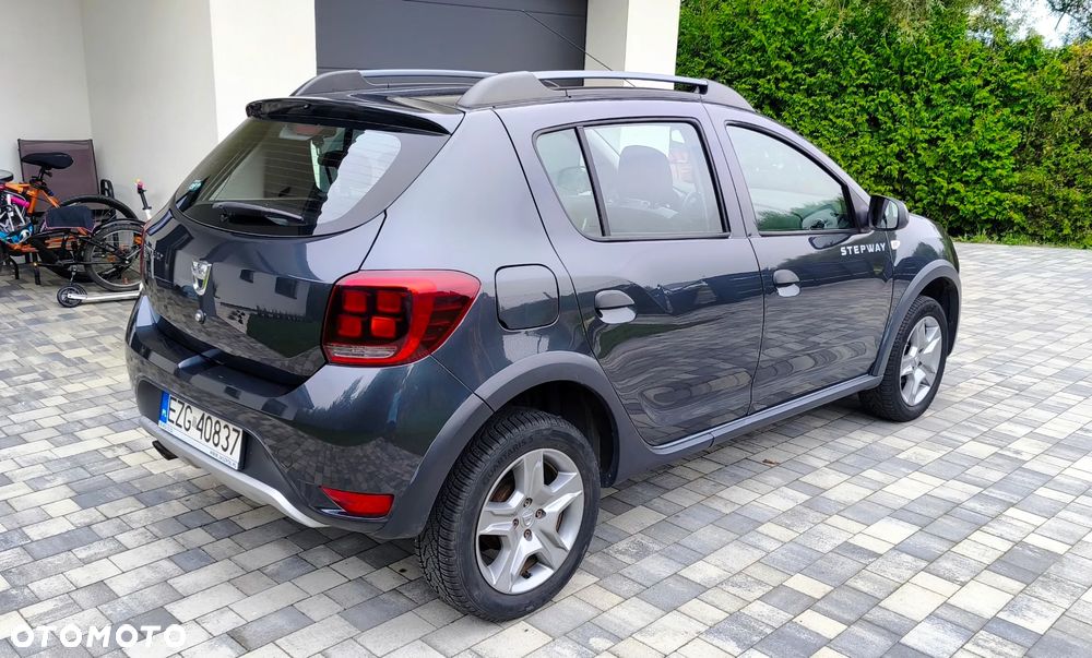 Dacia Sandero - 3