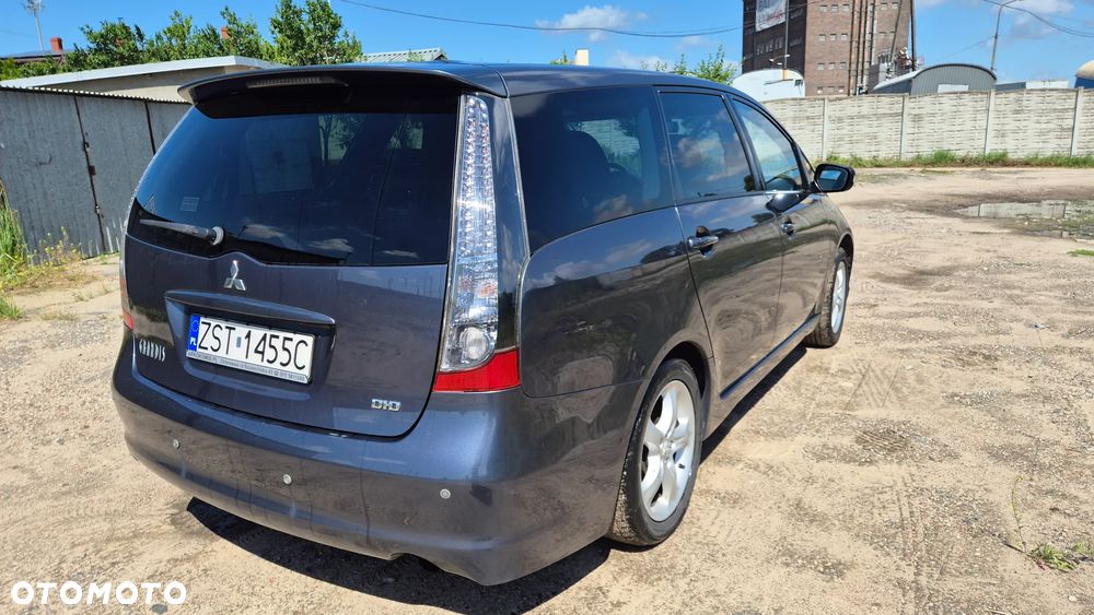 Mitsubishi Grandis 2008
