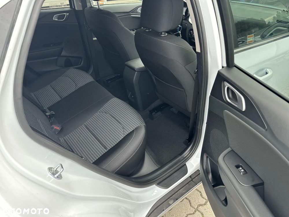 Kia XCeed 1.5 T-GDI M DCT - 16