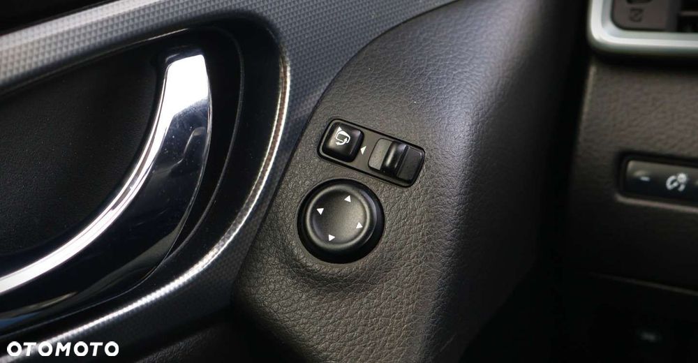 Nissan Qashqai - 34