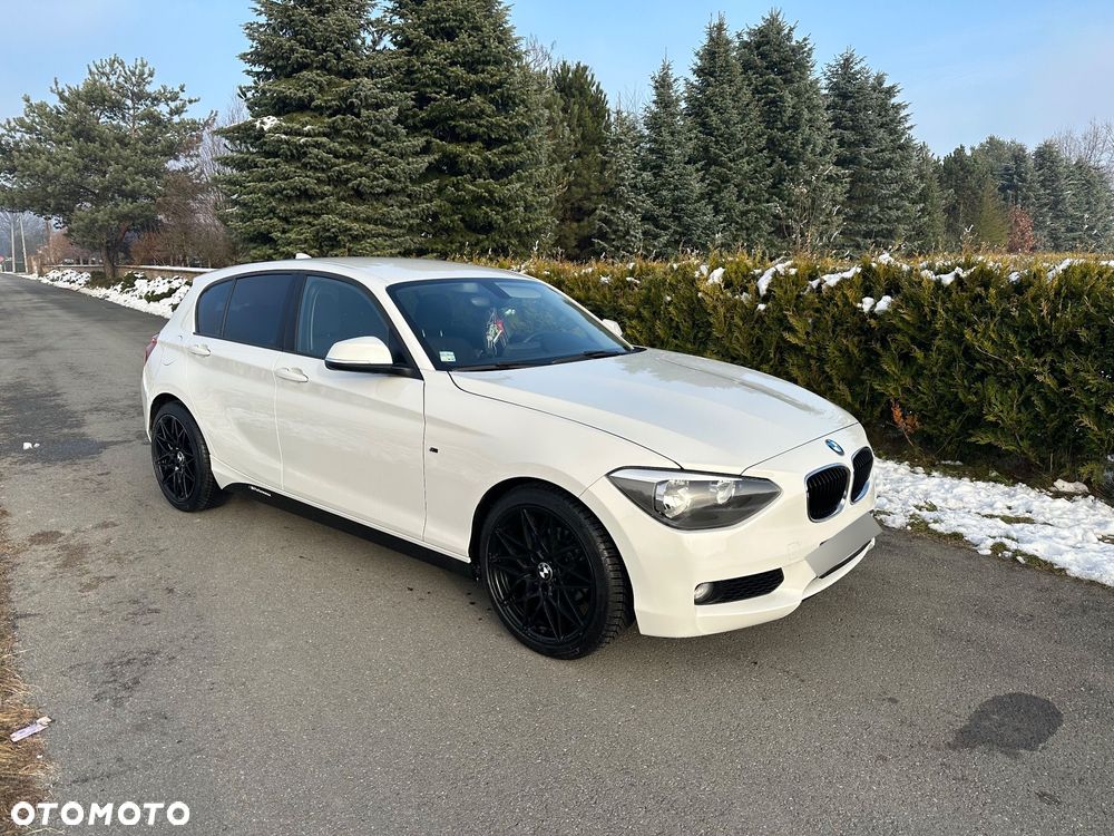 BMW Seria 1 116d Sport Line - 2