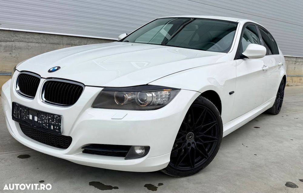 BMW Seria 3 320d DPF Aut. - 31