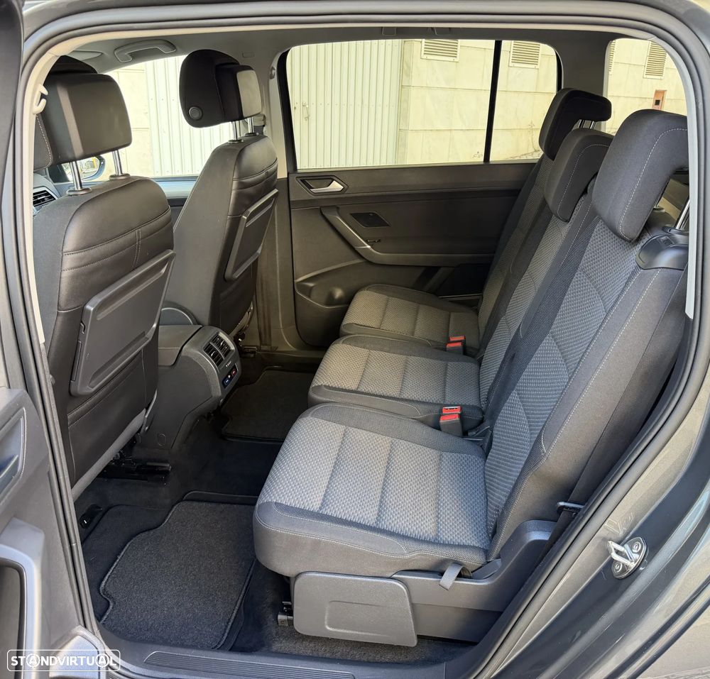 VW Touran 1.6 TDI Confortline - 26