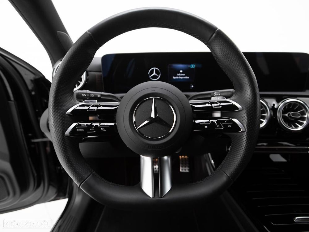 Mercedes-Benz A 200 Standard - 17