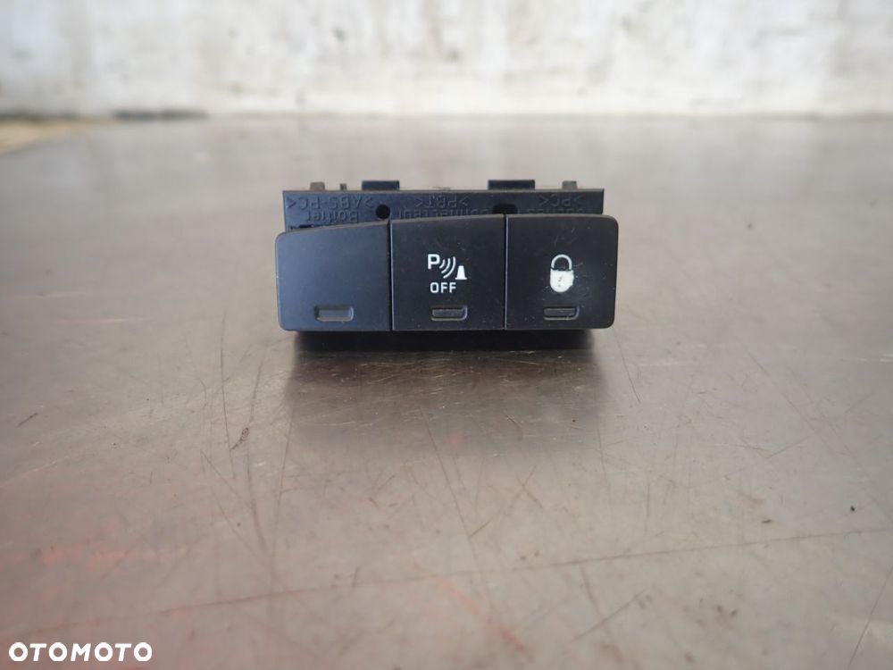 PANEL PRZEŁĄCZNIKÓW CITROEN C3 PICASSO 1.6 - 1