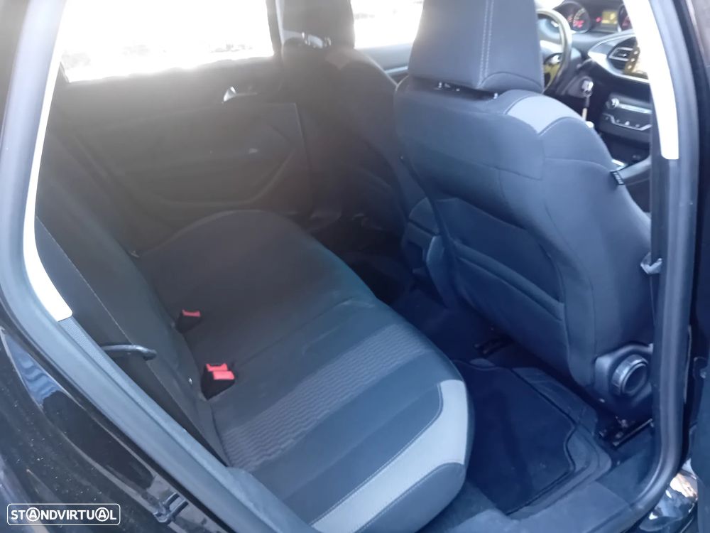 Peugeot 308 SW 1.6 BlueHDi Style J17 - 22