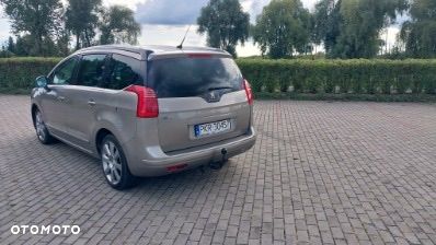 Peugeot 5008 - 3