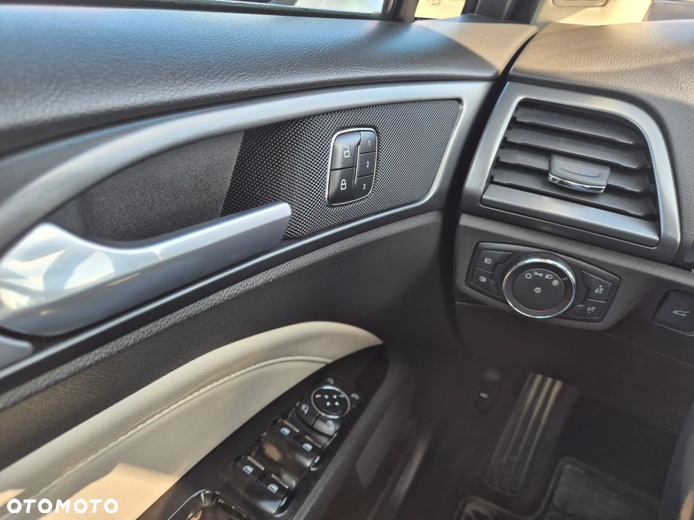 Ford Mondeo 2.0 TDCi Titanium PowerShift - 10