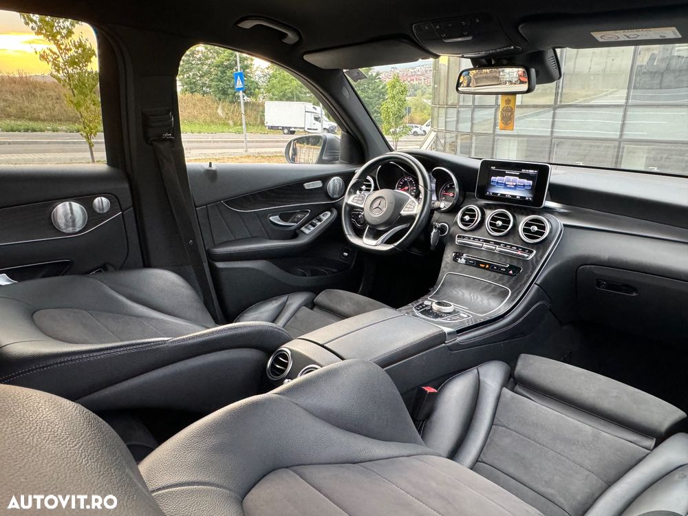 Mercedes-Benz GLC 220 d 4MATIC 9G-TRONIC AMG Line Plus - 26