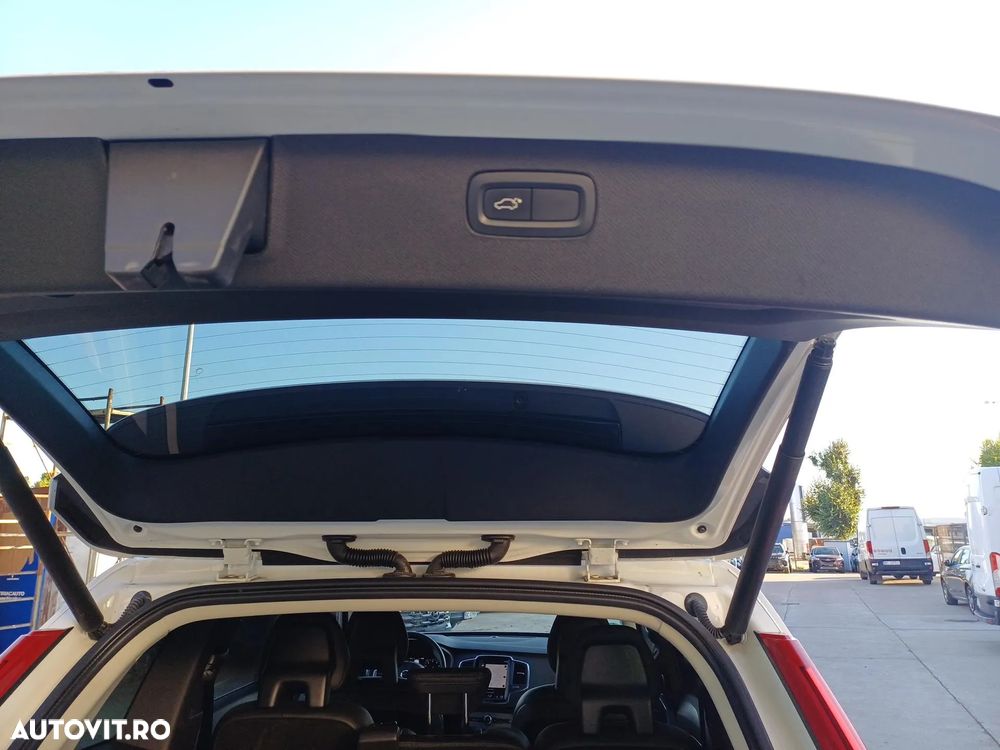 Volvo XC 90 B5 B AWD Geartronic Momentum - 19