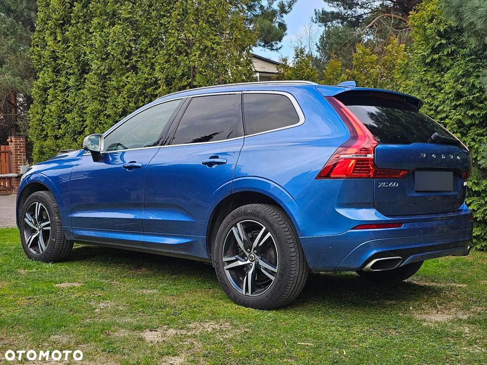 Volvo XC 60 T5 AWD R-Design - 5