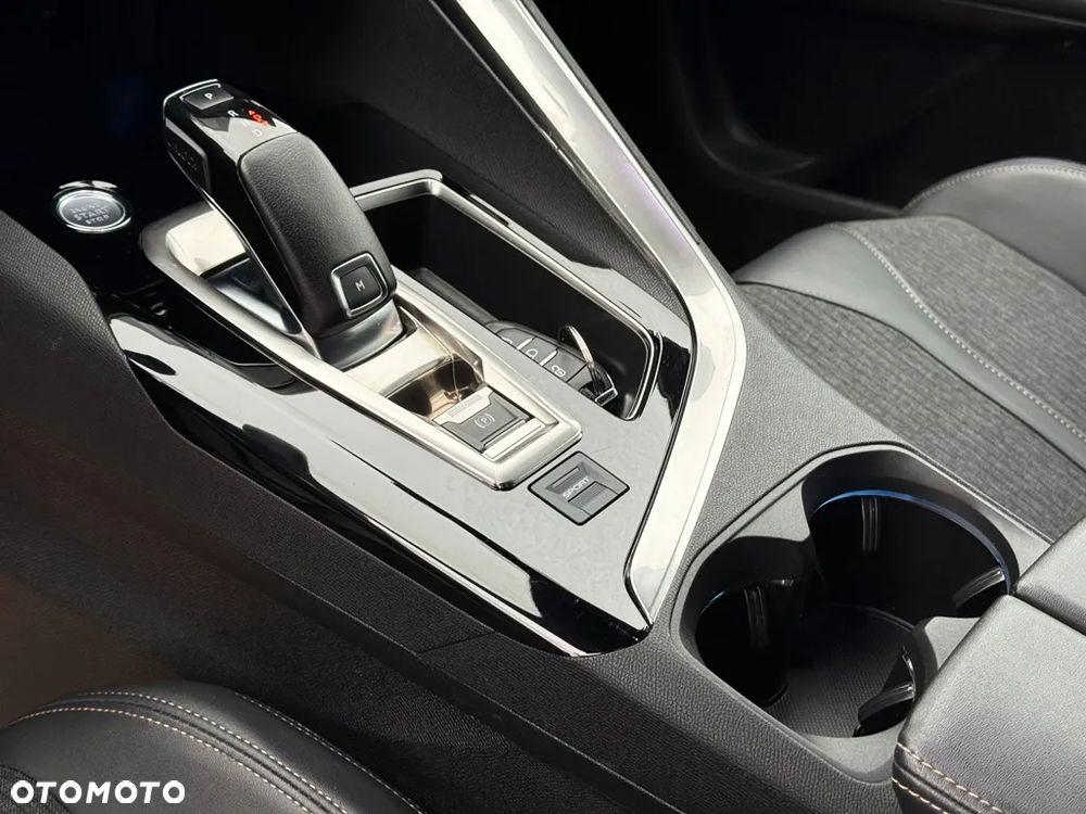 Peugeot 5008 BlueHDi 180 EAT8 GT - 11