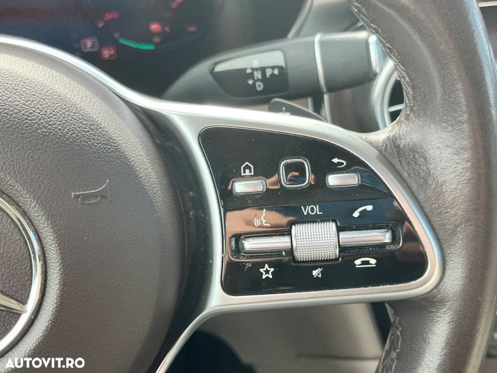 Mercedes-Benz GLC 300 4MATIC - 19