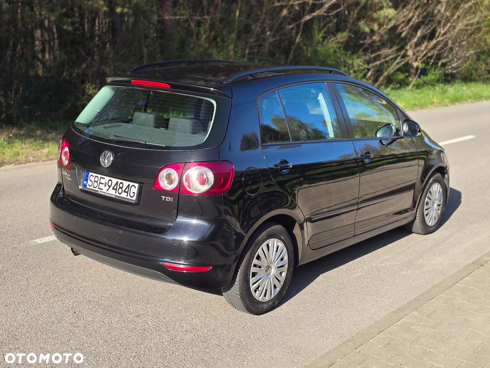 Volkswagen Golf Plus 1.6 TDI DPF Highline - 14
