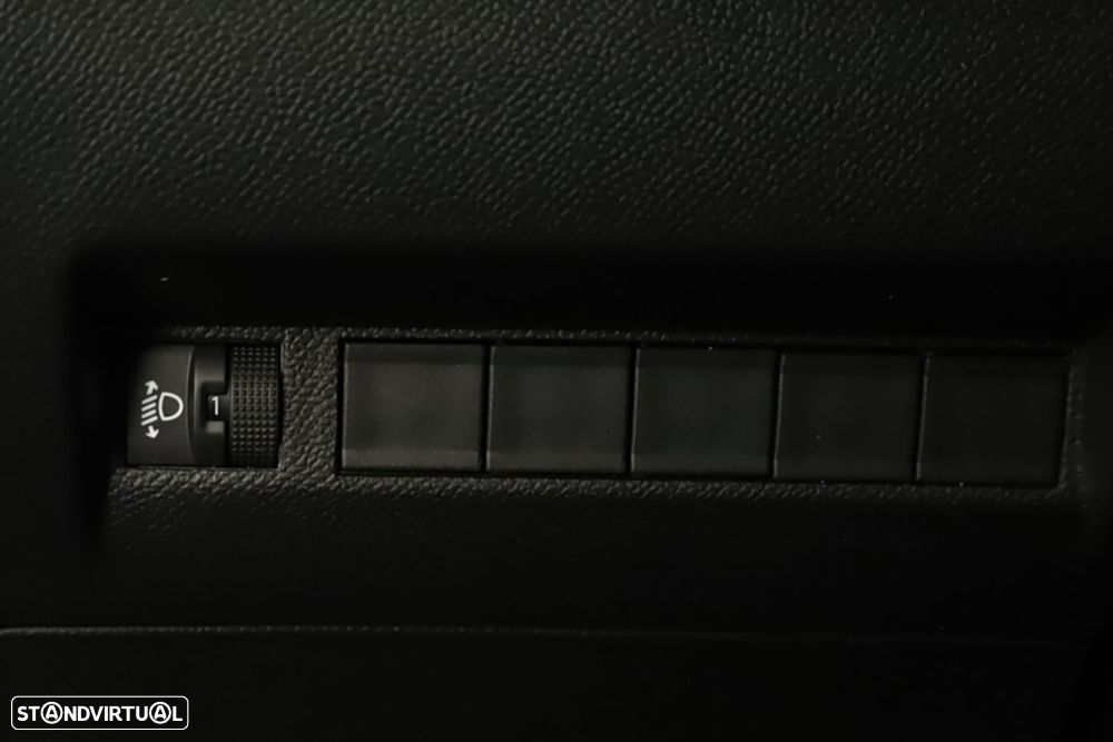 Peugeot 2008 1.2 PureTech Allure - 19