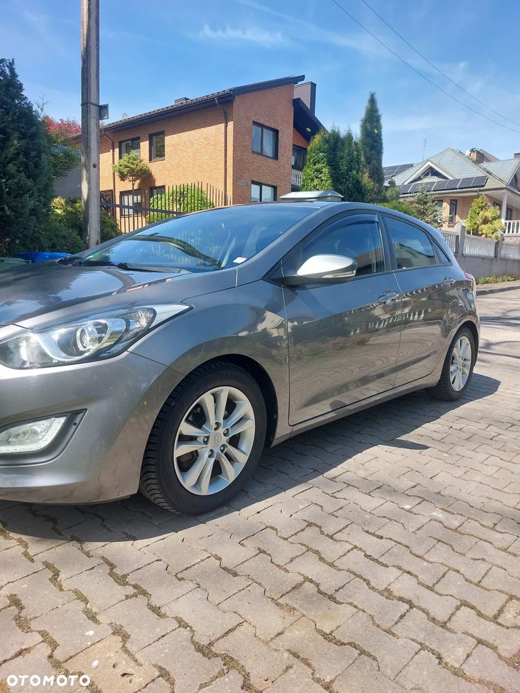 Hyundai i30 1.4 Trend - 6