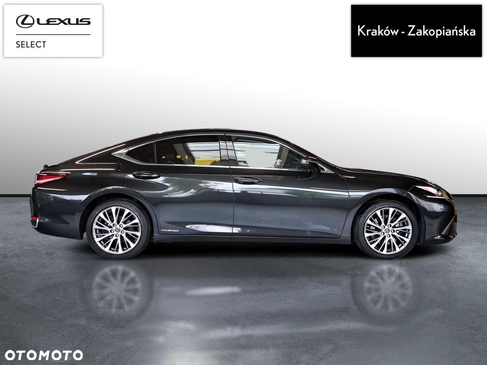 Lexus ES - 7