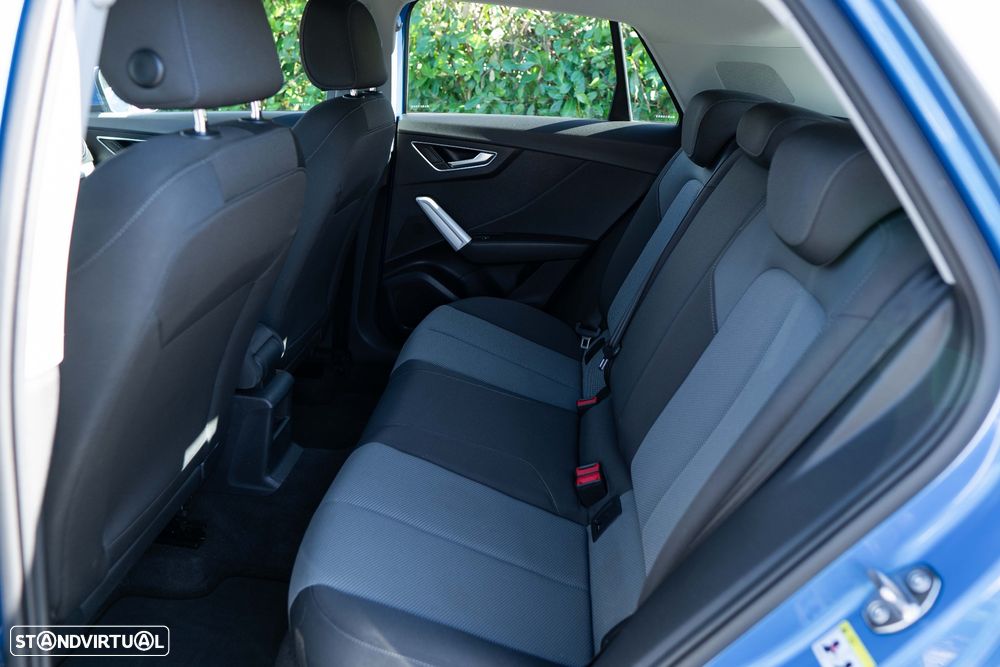 Audi Q2 1.6 TDI Design - 12