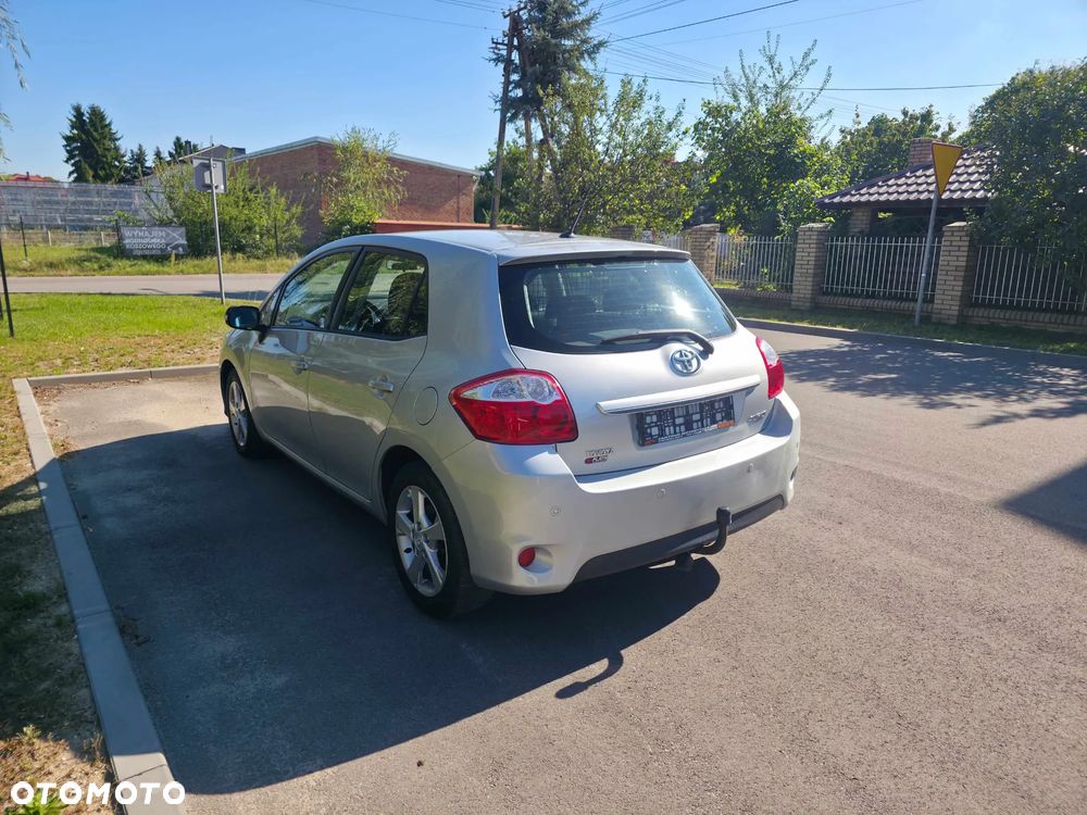 Toyota Auris - 4