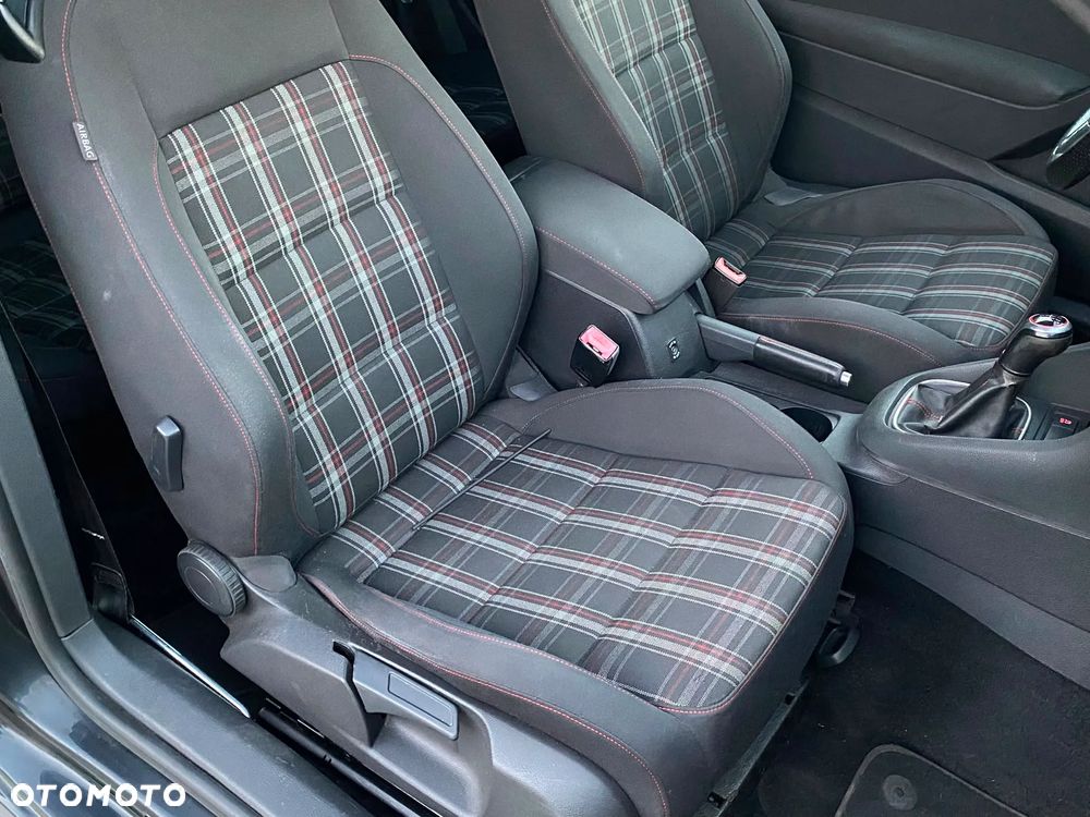 Volkswagen Golf 2.0 TSI GTI - 7
