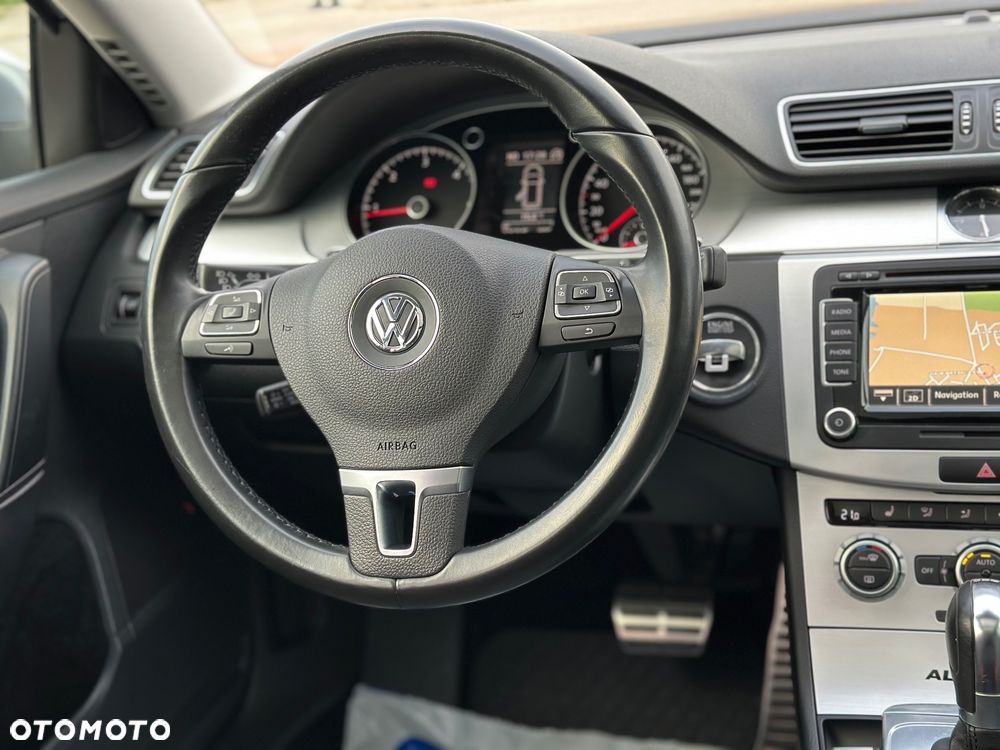 Volkswagen Passat Alltrack - 33