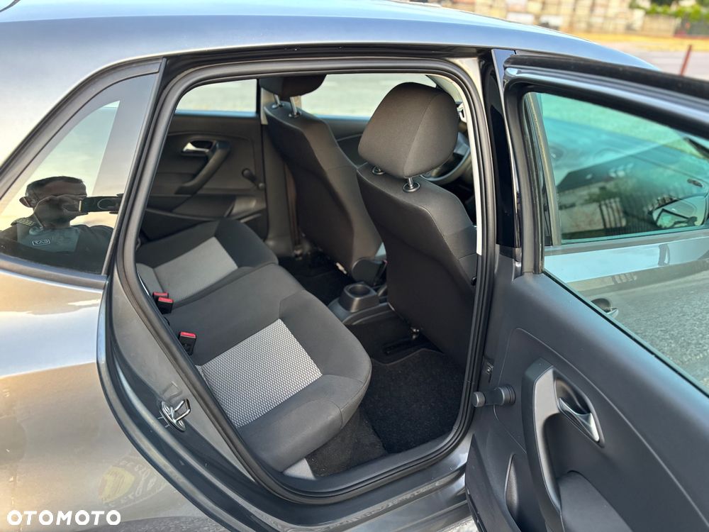 Volkswagen Polo - 12