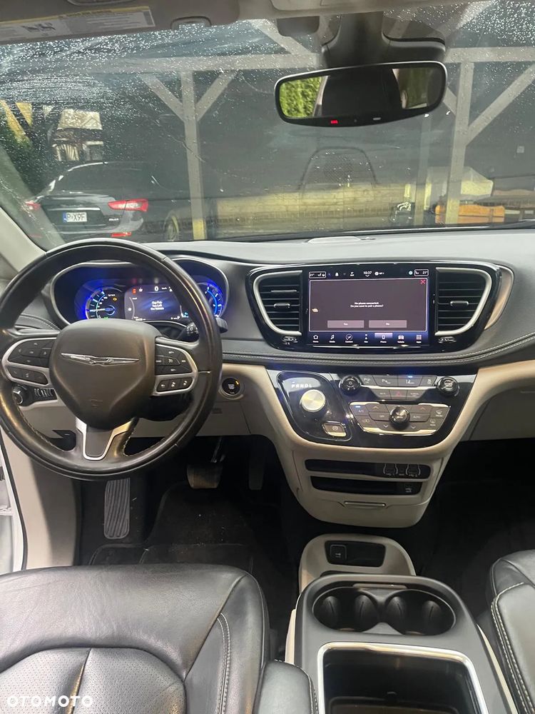 Chrysler Pacifica - 9