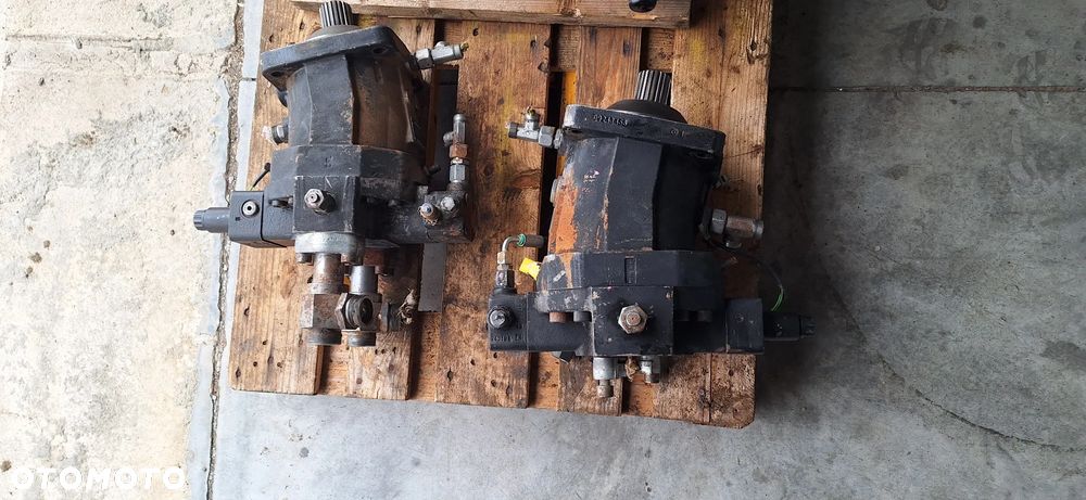 Silnik hydr jazdy Liebherr 566 576 580 - 2