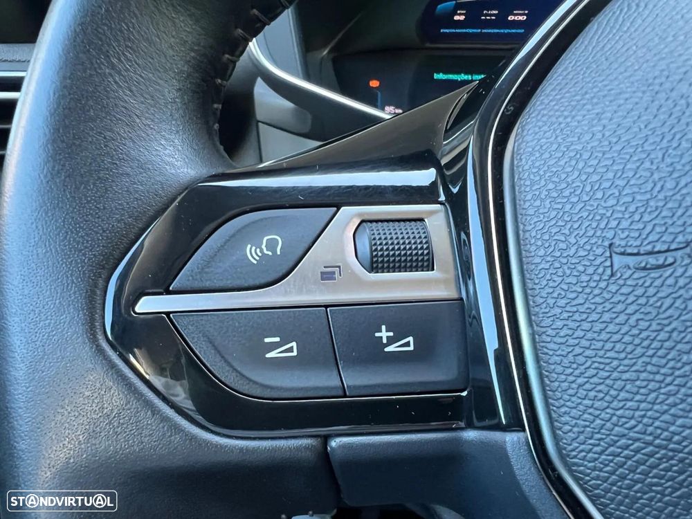 Peugeot 2008 PureTech 100 Stop&Start Allure Pack - 11