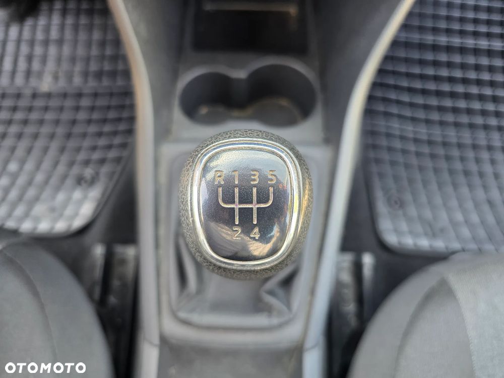 Skoda RAPID - 28