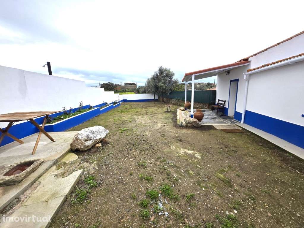 Moradia T1, com um espaço exterior, muito perto da praia Fluvial Az... - Grande imagem: 2/15