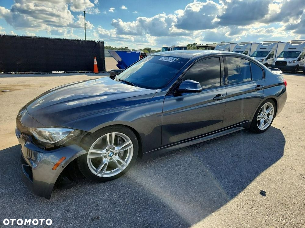 BMW Seria 3 2018 photo 3
