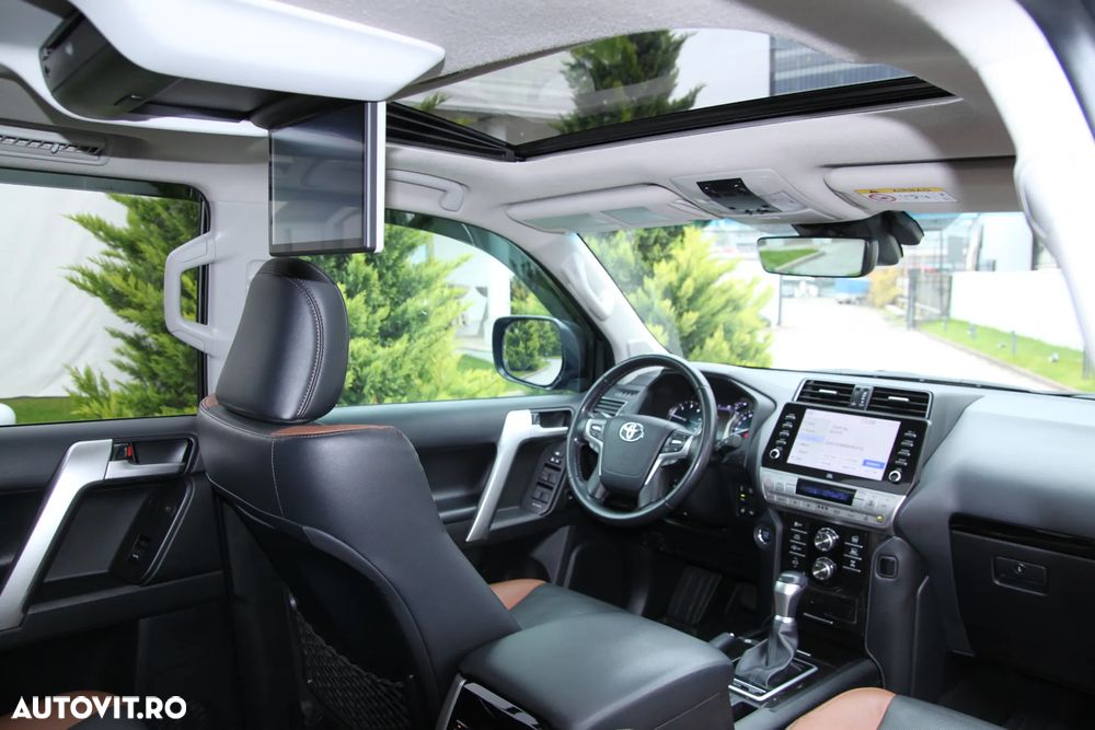 Toyota Land Cruiser 2.8l D-4D 204 CP A/T 7 locuri Luxury AVS Black - 4