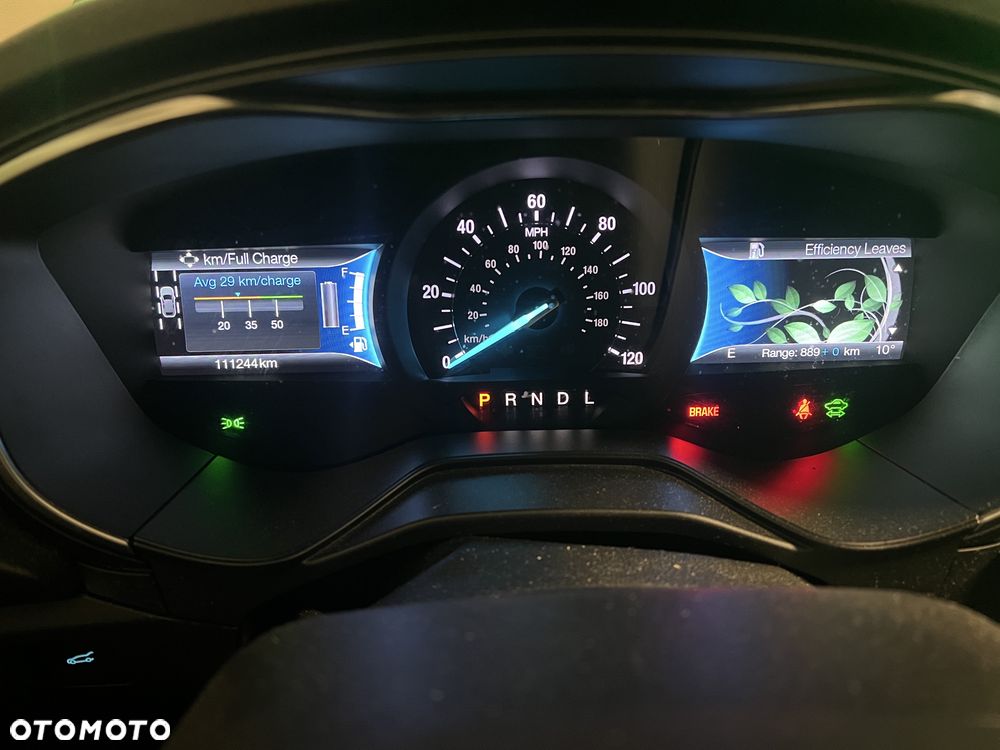 Ford Fusion - 7