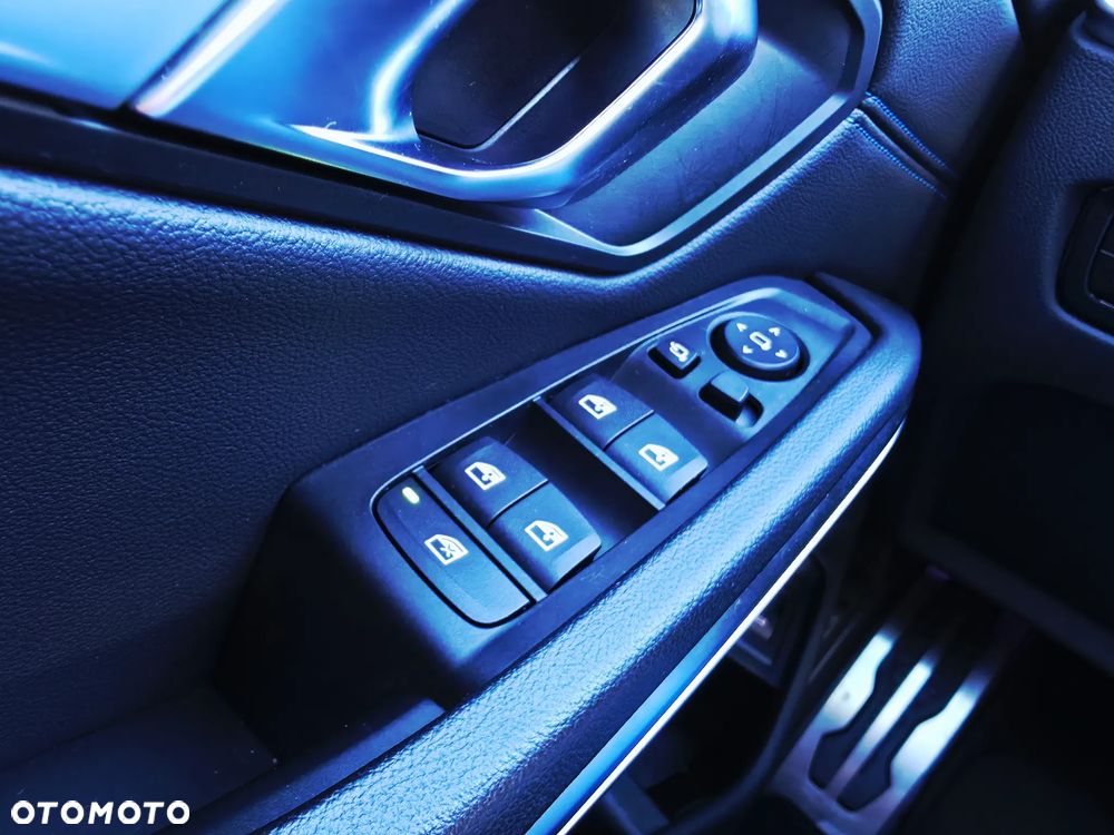 BMW Seria 3 - 22
