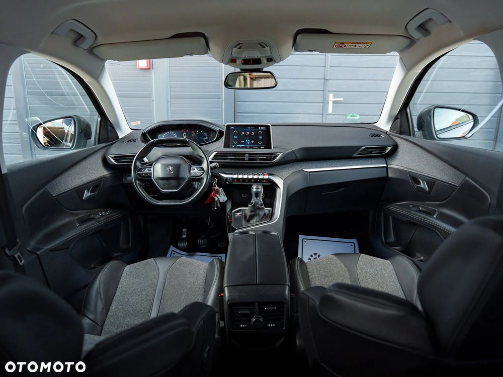 Peugeot 3008 1.5 BlueHDi Allure S&S - 17