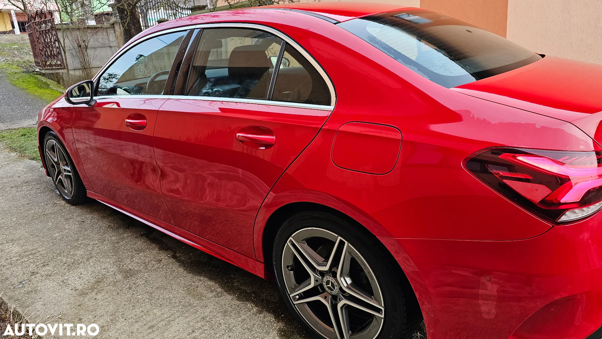 Mercedes-Benz A 220 4Matic 7G-DCT AMG Line - 12