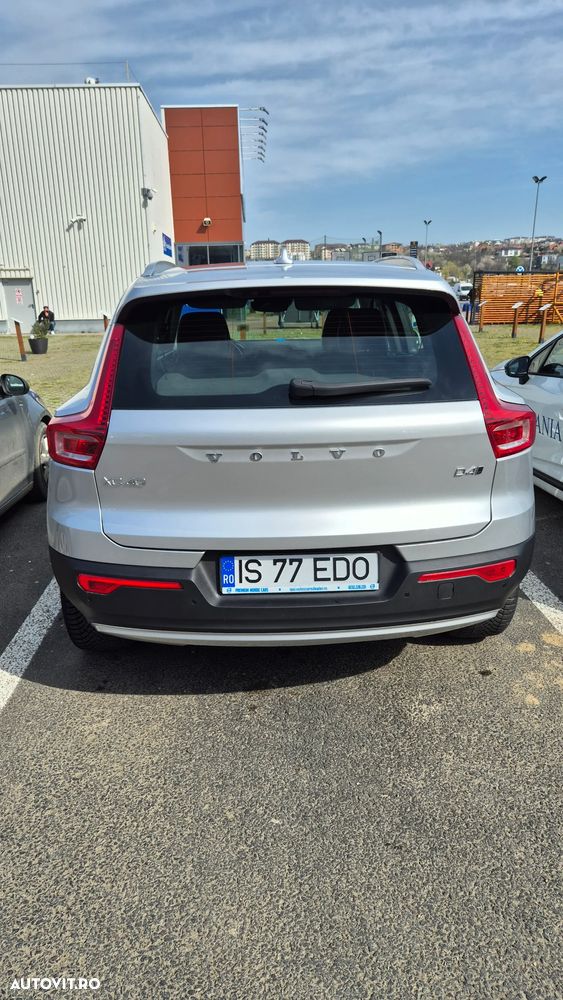 Volvo XC 40 D4 AWD Momentum Pro - 2