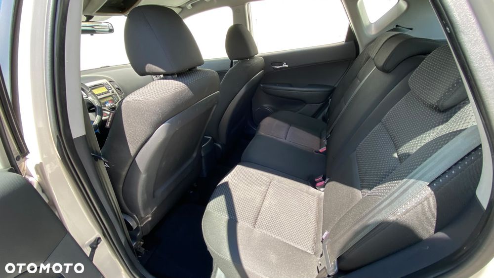 Hyundai i30 - 11