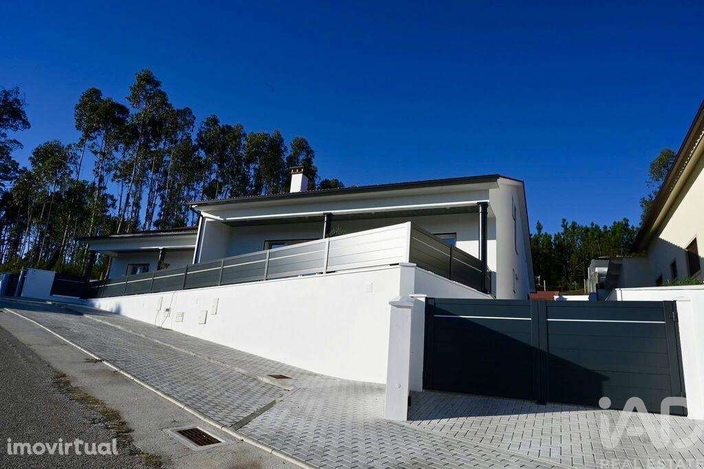 Casa / Villa T3 em Pombal de 314,00 m2 - Grande imagem: 3/30