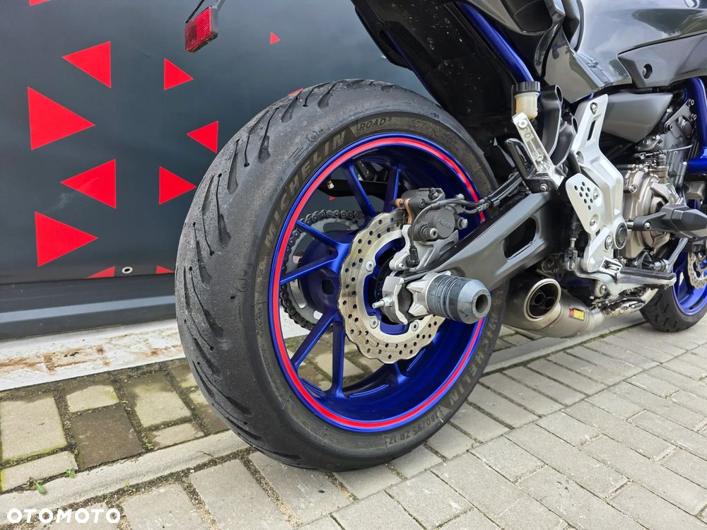 Yamaha MT - 7