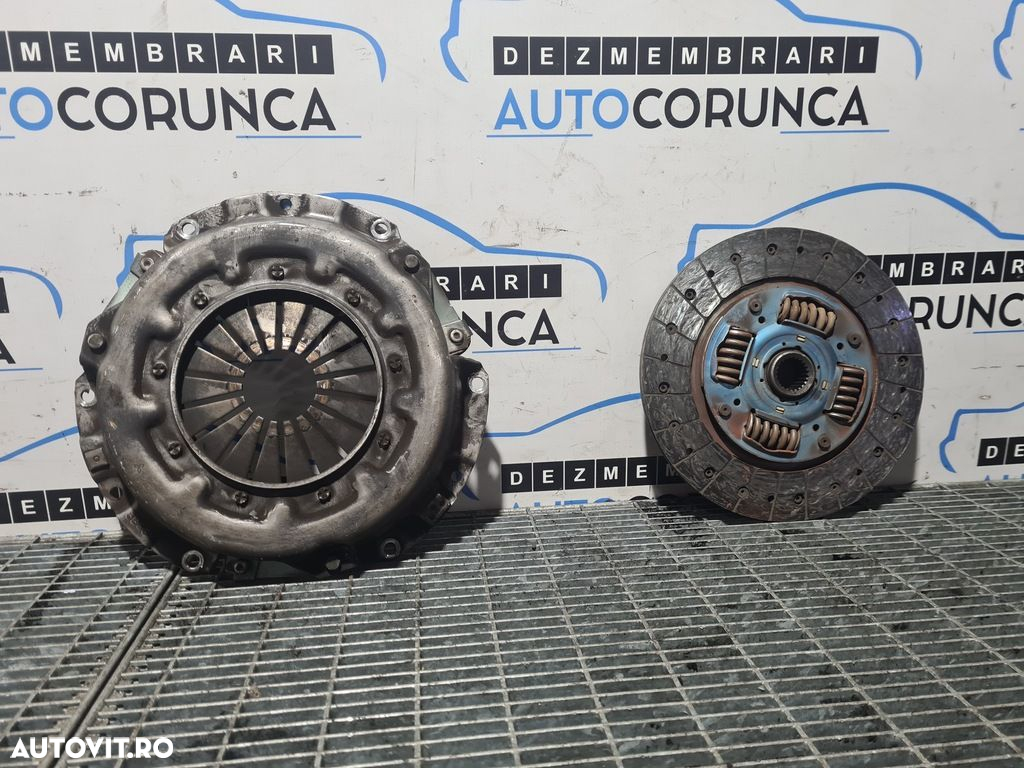 Kit ambreiaj Mitsubishi L200 III 2.5 D 2002 - 2006 2477CC Manuala 5 Trepte 4D56 - TD ... - 2