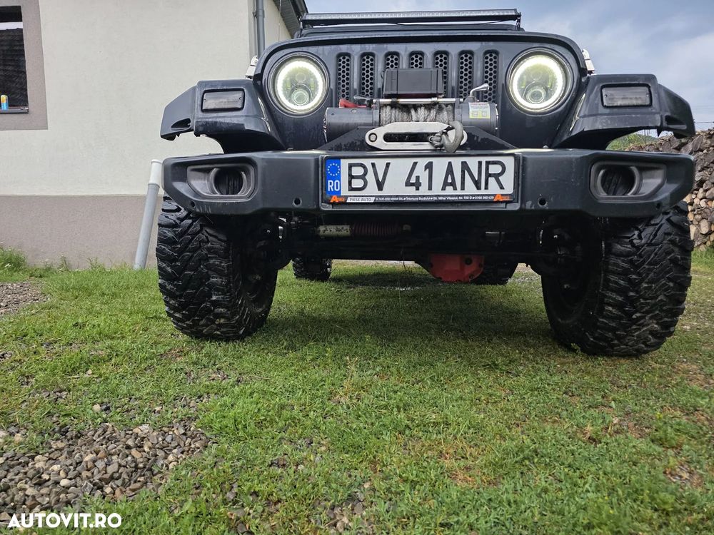 Jeep Wrangler - 2