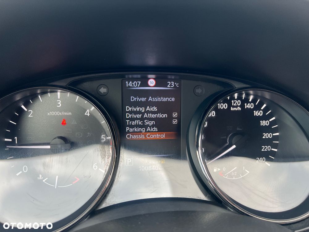 Nissan X-Trail 2.0 dCi ALL-MODE 4x4i Xtronic Tekna - 17