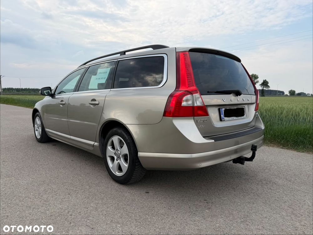 Volvo V70 2.5T R-Design Summum - 6