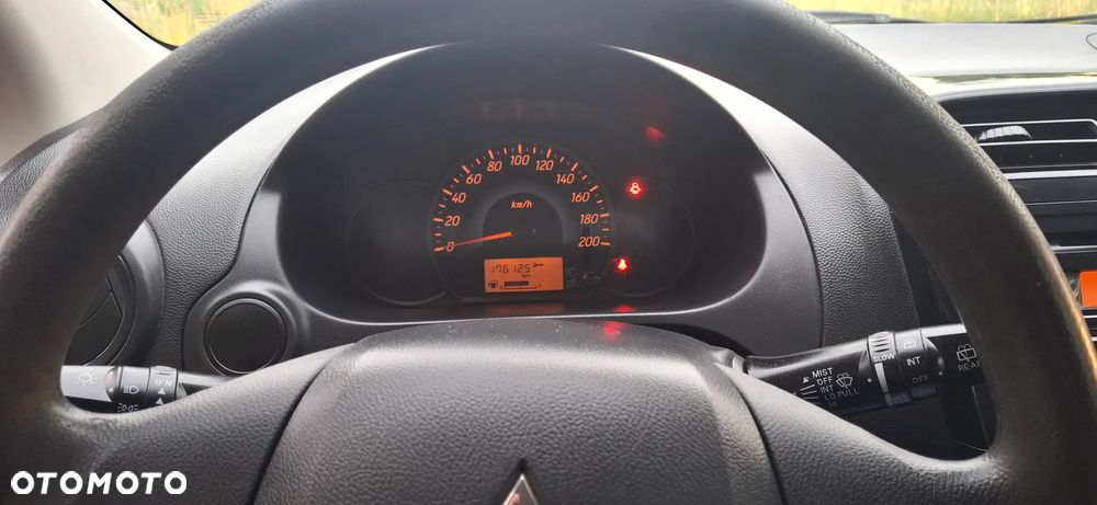 Mitsubishi Space Star 1.0 Active - 14