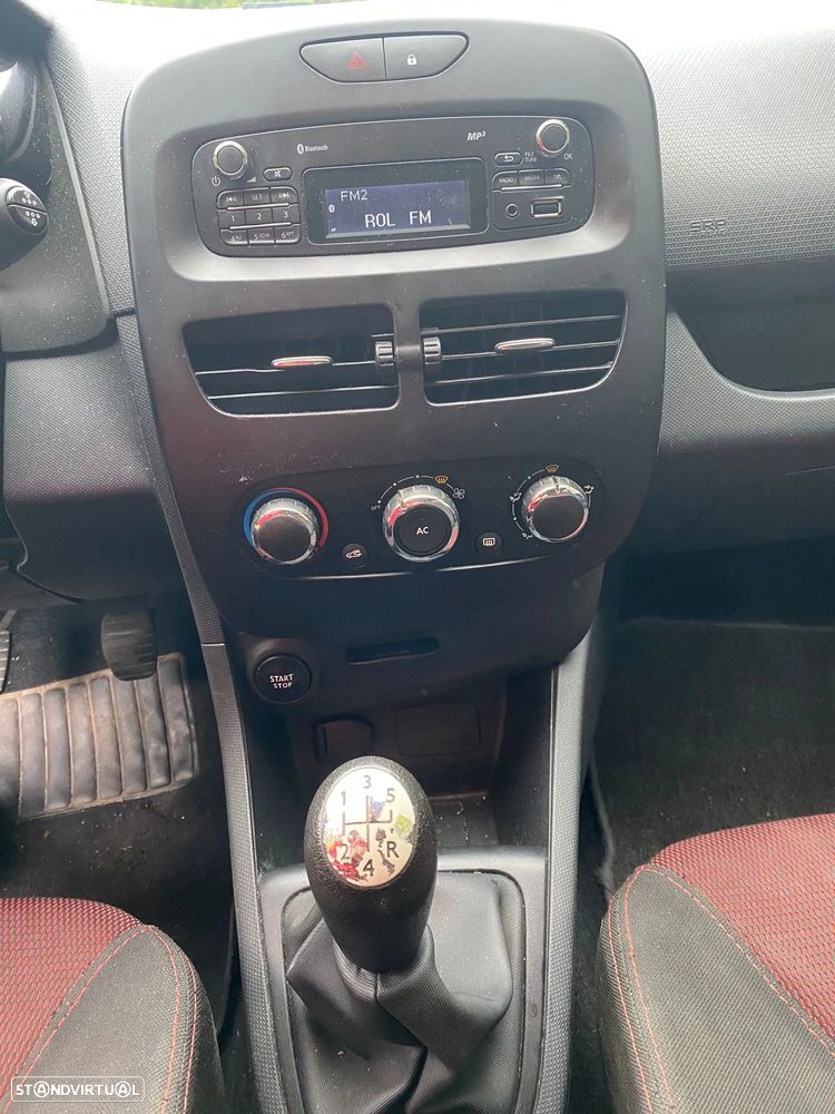 Renault Clio Sport Tourer - 10