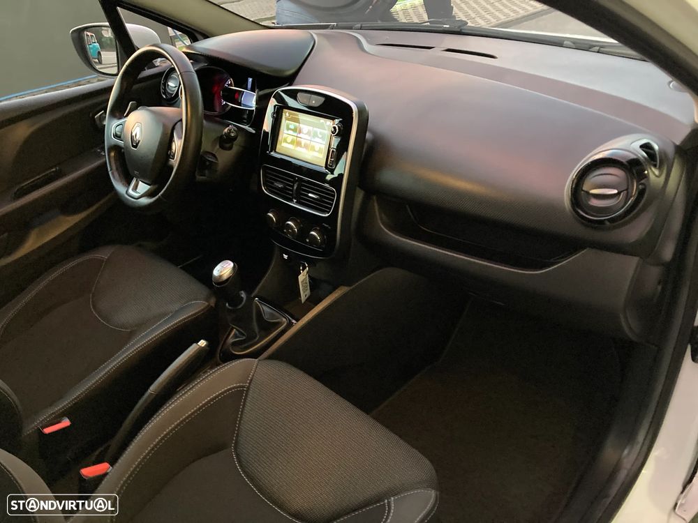 Renault Clio Sport Tourer 0.9 TCE Dynamique S - 27