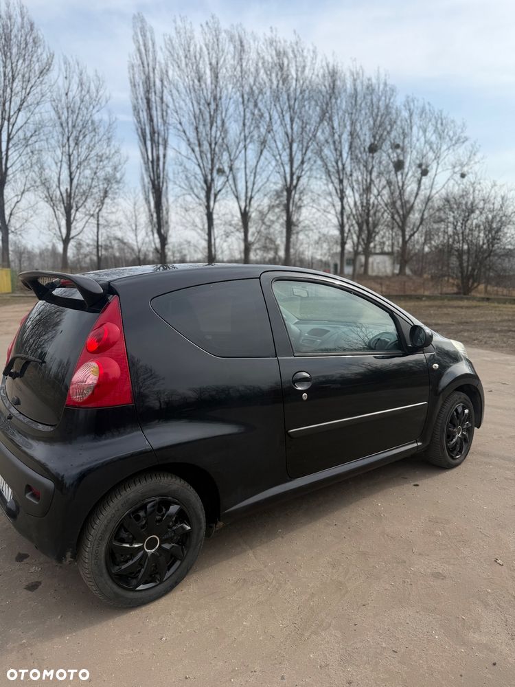 Peugeot 107 1.0 Happy - 9