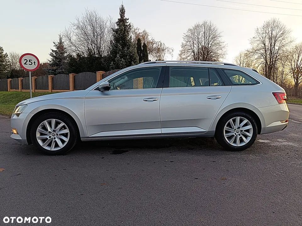 Skoda Superb 2.0 TDI Ambition - 12